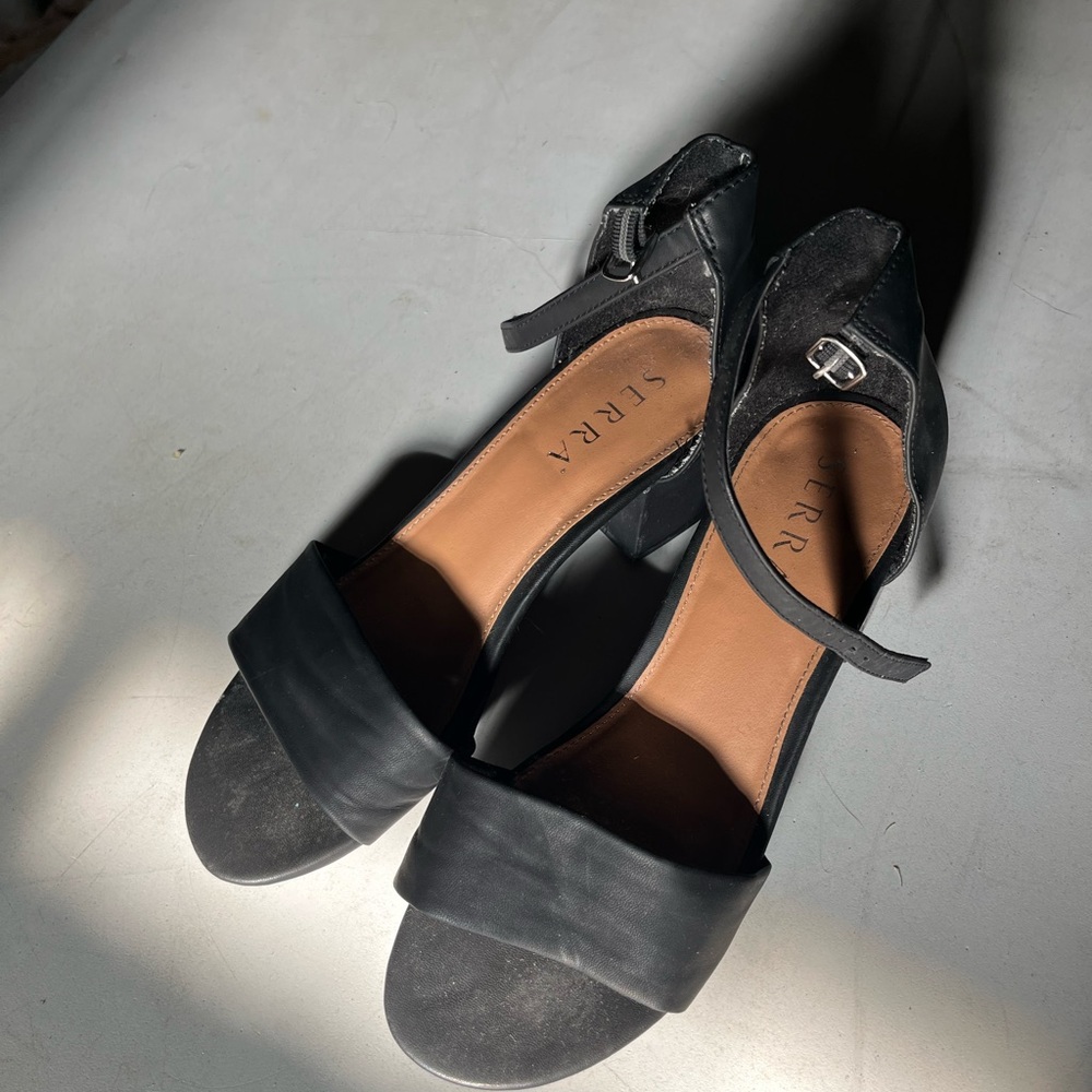 Serra Black Heels Elegant Suede Design